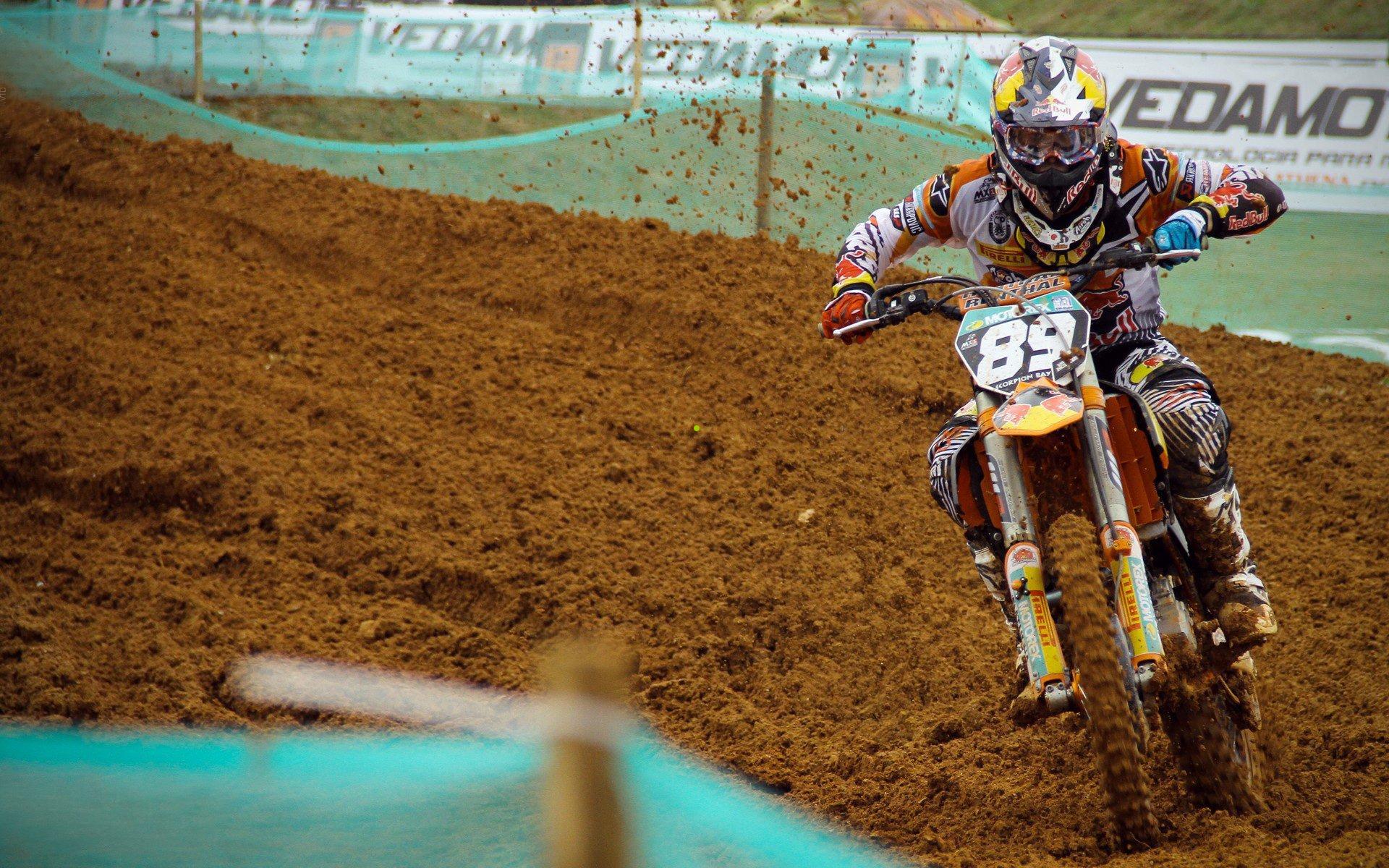 阿根廷记者金球奖投票结果揭晓，登贝莱独占鳌头，维蒂尼亚与亚马尔紧随其后